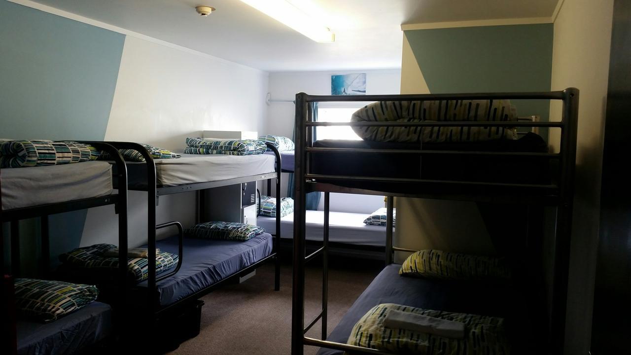 Loft 109 Backpackers Hostel Tauranga Exterior photo